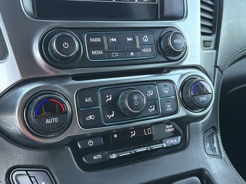 Used 2019 Chevrolet Tahoe LT image 36