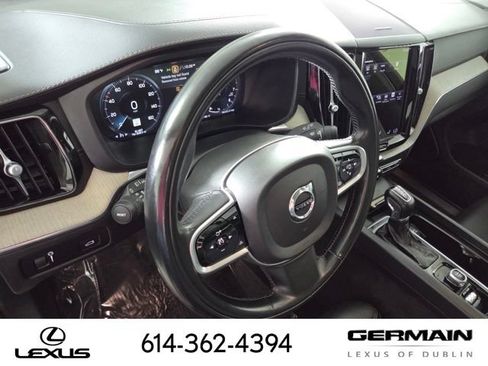 Used 2021 Volvo XC60 T5 Inscription AWD/4WD image 12
