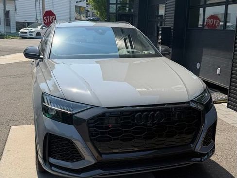 Used 2023 Audi RS Q8 AWD/4WD image 3