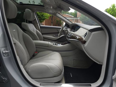 Used 2017 Mercedes-Benz S 63 AMG 4MATIC Sedan w/ Warmth & Comfort Package image 21