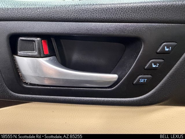 Used 2015 Toyota Highlander Limited Platinum AWD/4WD image 11
