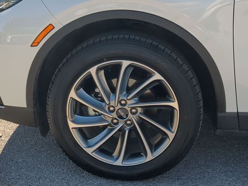 Used 2023 Lincoln Corsair FWD w/ Equipment Group 101A image 9