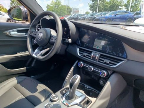 Used 2024 Alfa Romeo Giulia Ti image 6
