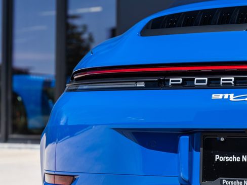 New 2026 Porsche 911 Carrera image 15