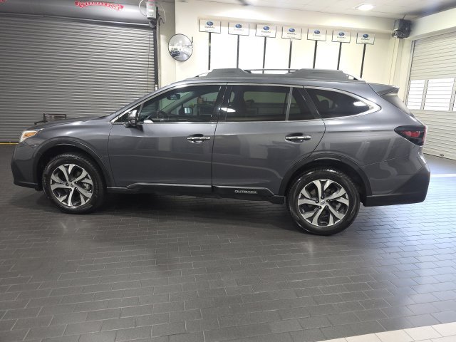 Used 2022 Subaru Outback Touring AWD/4WD image 3