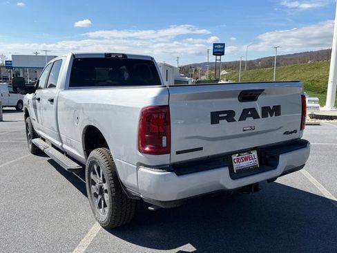 New 2026 RAM 3500 Big Horn AWD/4WD image 4