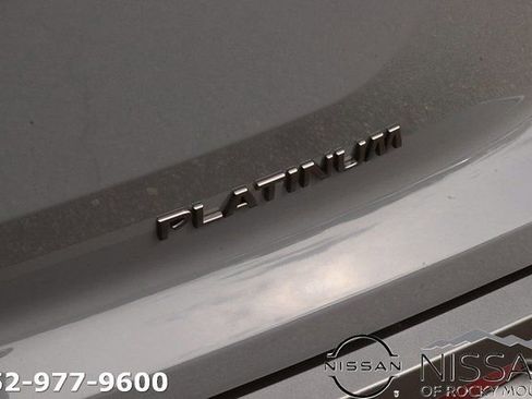 New 2026 Nissan Pathfinder Platinum image 8