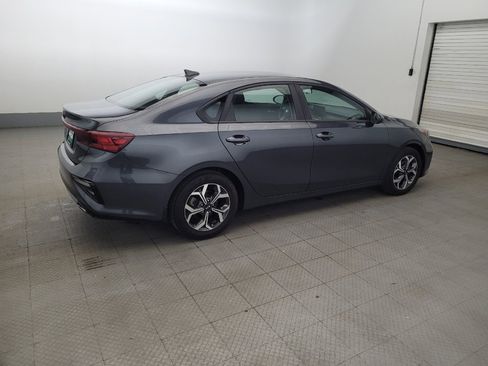 Used 2019 Kia Forte LXS FWD image 10