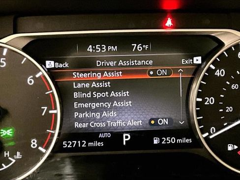 Used 2024 Nissan Pathfinder SV AWD/4WD image 39