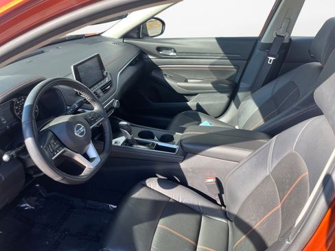 Used 2022 Nissan Altima 2.5 SR image 11