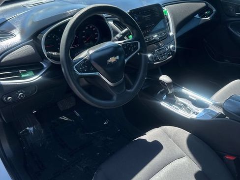 Used 2023 Chevrolet Malibu LT FWD image 21