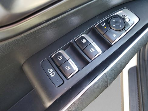 Certified 2024 Kia Sorento S image 15