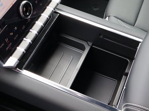 New 2026 GMC Sierra EV Elevation w/ Premium Package image 21