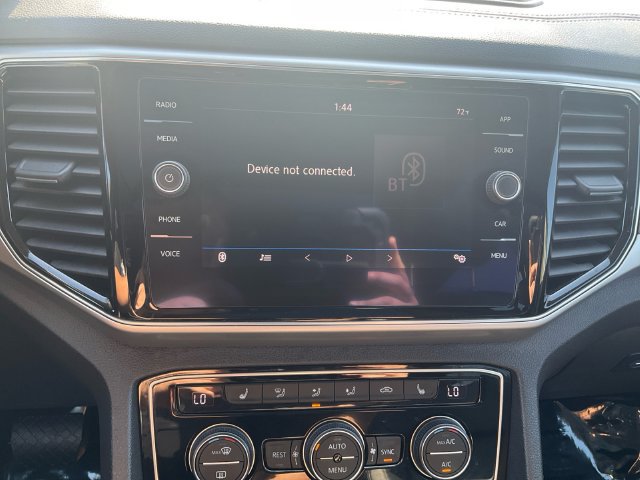 Used 2018 Volkswagen Atlas SEL FWD image 15