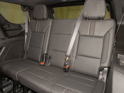 Used 2022 Chevrolet Tahoe RST w/ Sport Performance Package image 11