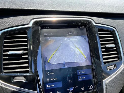 Used 2018 Volvo XC90 T5 Momentum w/ Convenience Package FWD image 27
