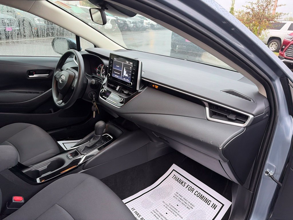 Used 2021 Toyota Corolla LE FWD image 14