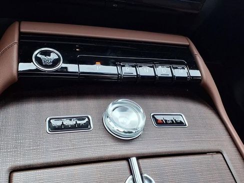 New 2026 Lincoln Navigator Reserve AWD/4WD image 15