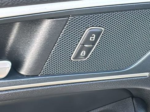 Certified 2024 Ford Edge SEL w/ Convenience Package image 10