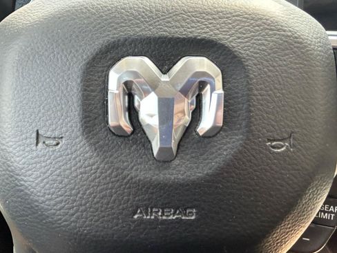 Used 2020 RAM 1500 Big Horn AWD/4WD image 18