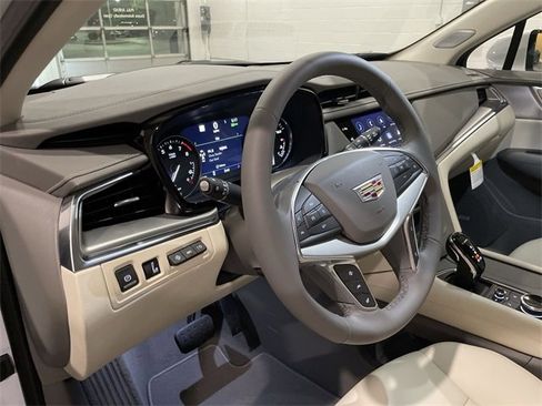 New 2026 Cadillac XT5 Premium Luxury w/ Driver Assist Package image 15