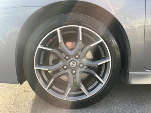 Used 2017 Nissan Sentra NISMO image 10