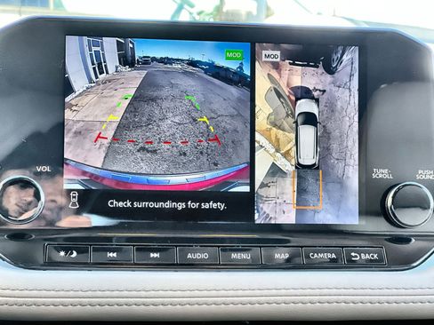 Used 2023 Nissan Rogue SL w/ SL Premium Package image 19