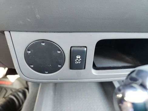 Used 2019 Nissan Frontier SV image 30