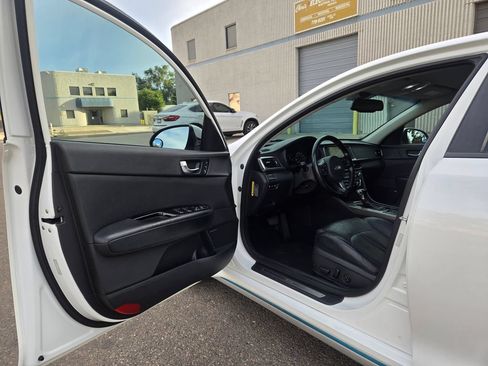 Used 2018 Kia Optima EX FWD image 16
