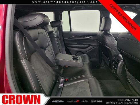 Certified 2025 Jeep Grand Cherokee Altitude AWD/4WD image 11