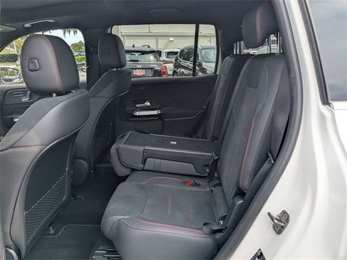 Used 2025 Mercedes-Benz EQB 250+ image 15