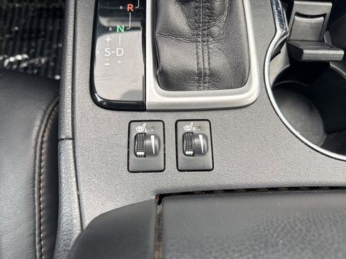 Used 2018 Toyota Highlander XLE image 35