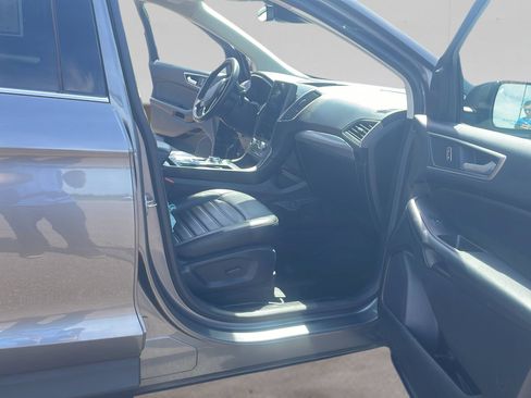 Used 2021 Ford Edge SEL w/ Convenience Package AWD/4WD image 16