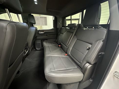 Certified 2025 GMC Sierra 1500 SLT w/ SLT Convenience Package image 26