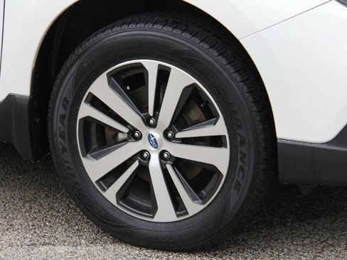 Used 2018 Subaru Outback 2.5i Limited AWD/4WD image 13