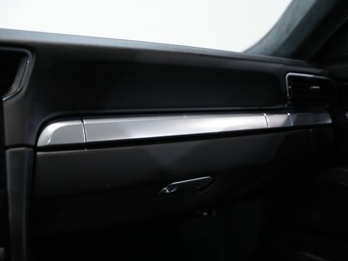 Used 2019 Porsche 911 Carrera 4S image 46