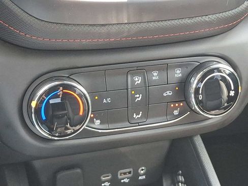 Used 2023 Chevrolet TrailBlazer RS FWD image 15