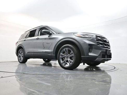 New 2026 Ford Explorer Active AWD/4WD image 27