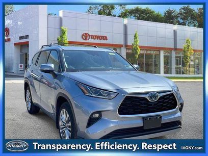 Certified 2024 Toyota Highlander Platinum