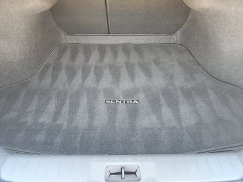 Used 2025 Nissan Sentra SV FWD image 28