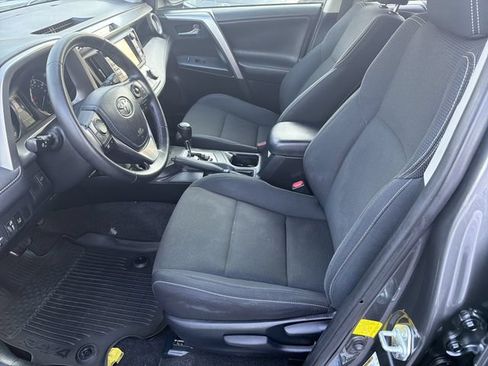 Used 2016 Toyota RAV4 XLE w/ Convenience Package AWD/4WD image 11