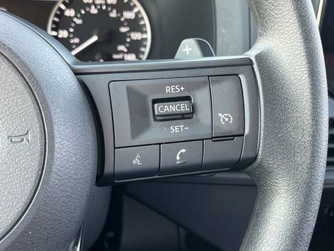 Used 2025 Nissan Pathfinder S FWD image 20