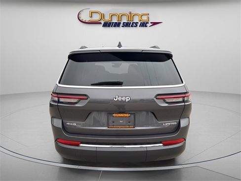 Used 2024 Jeep Grand Cherokee L Limited image 3