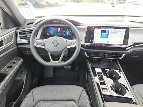New 2026 Volkswagen Atlas Cross Sport SE image 9