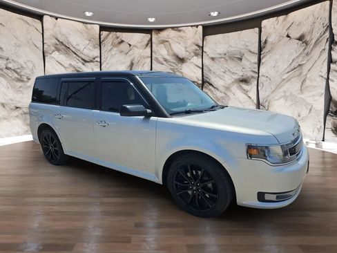 Used 2017 Ford Flex SEL w/ Equipment Group 202A FWD image 9
