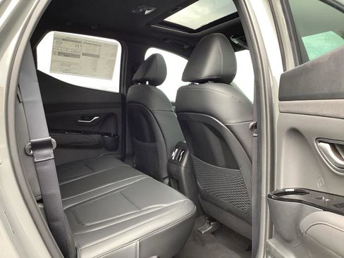 New 2025 Hyundai Santa Cruz Limited image 9