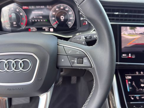 Used 2026 Audi Q7 3.0T Premium Plus AWD/4WD image 21