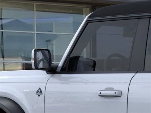 New 2025 Ford Bronco Outer Banks w/ Sasquatch Package image 22