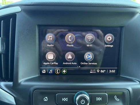 Used 2023 GMC Terrain SLE FWD image 25