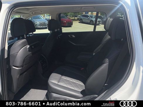 Used 2023 BMW X7 xDrive40i AWD/4WD image 6